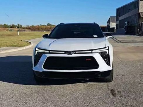 New 2026 Chevrolet Blazer EV RS FWD image 3