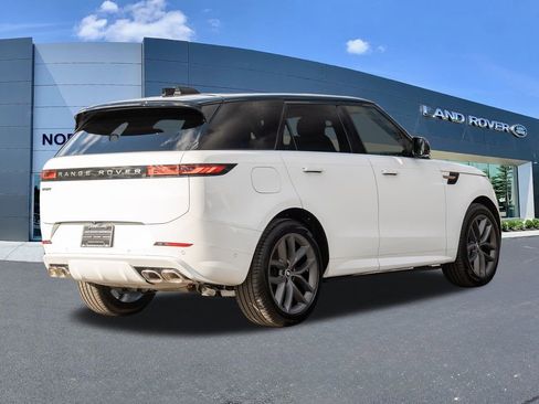 New 2025 Land Rover Range Rover Sport Dynamic SE image 4