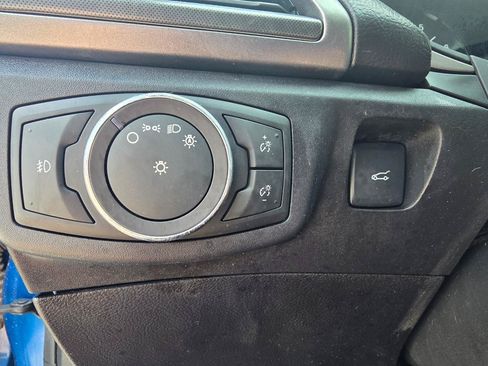 Used 2017 Ford Fusion SE w/ Equipment Group 201A FWD image 17
