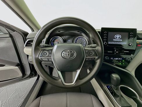 Used 2021 Toyota Camry LE image 11