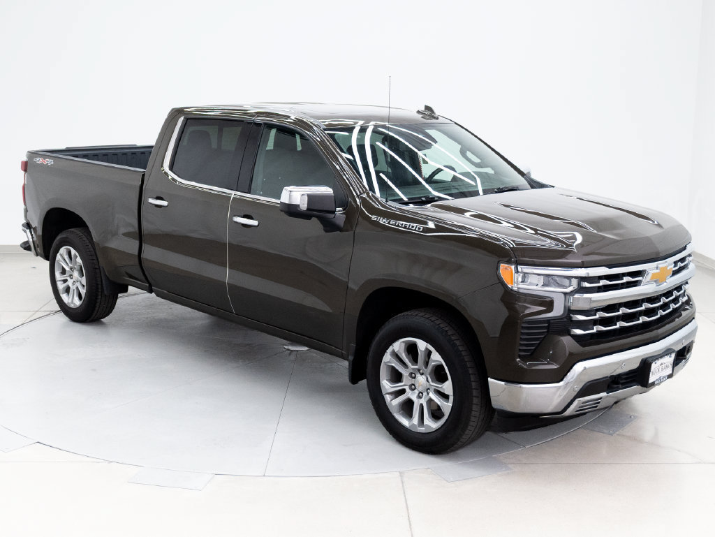 Used 2023 Chevrolet Silverado 1500 LTZ w/ LTZ Premium Package AWD/4WD image 62