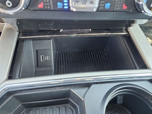 Used 2022 Ford F250 Lariat image 32