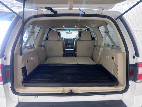 Used 2015 Lincoln Navigator L 2WD w/ Equipment Group 101A Reserve image 14