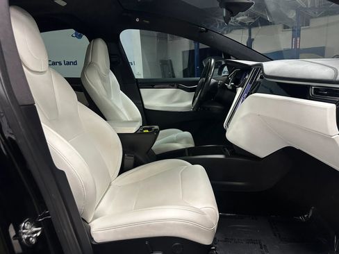 Used 2017 Tesla Model X 75D image 21