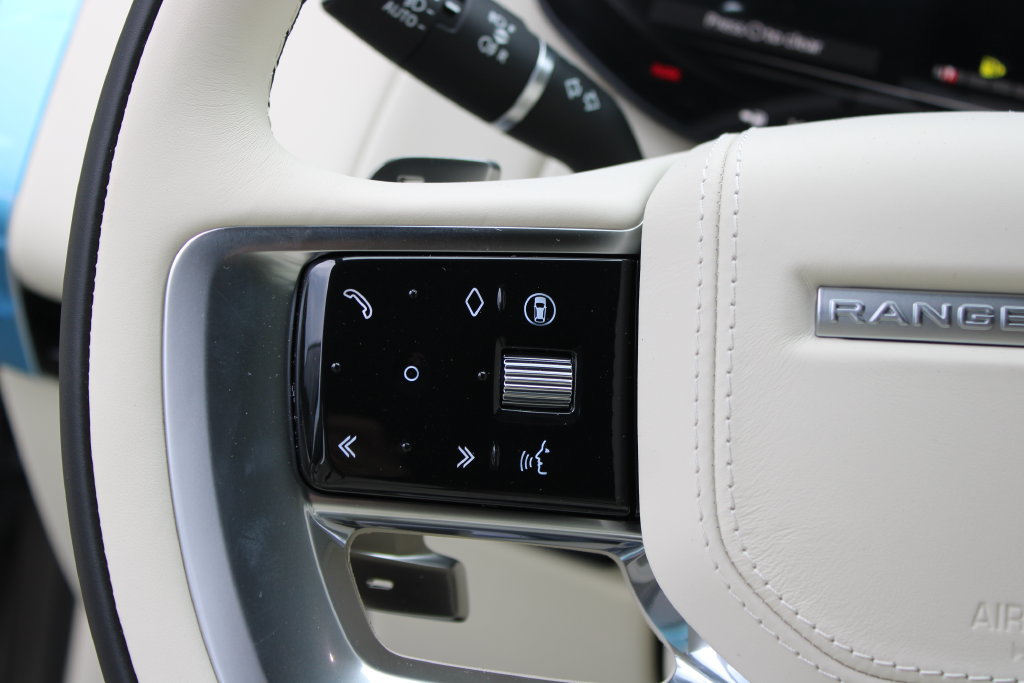 New 2026 Land Rover Range Rover SE AWD/4WD image 14
