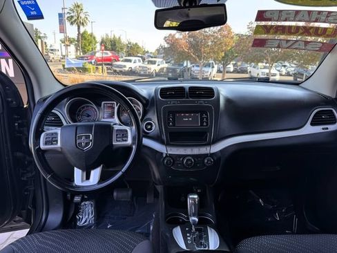 Used 2017 Dodge Journey Crossroad FWD image 22
