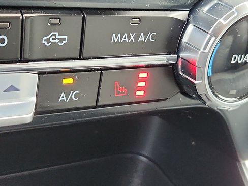 Used 2025 Ford F150 Lightning XLT AWD/4WD image 24