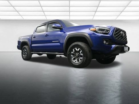 Used 2022 Toyota Tacoma TRD Off-Road w/ TRD Premium Off Road Package image 19