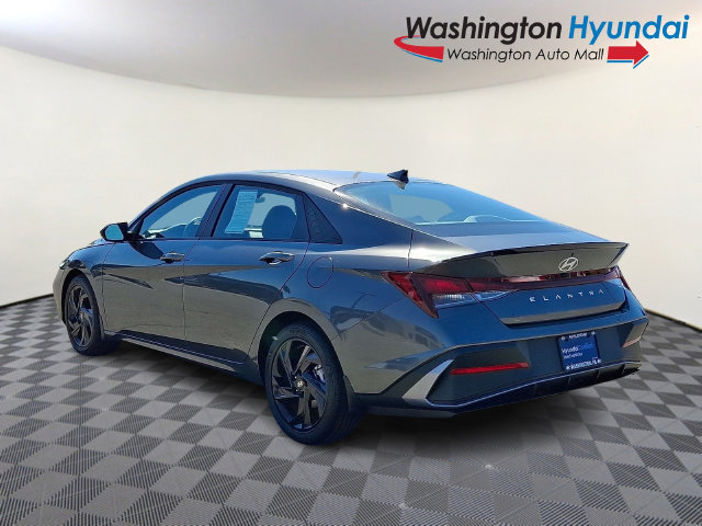 Certified 2026 Hyundai Elantra Sport FWD image 4
