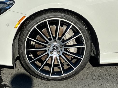 Used 2022 Mercedes-Benz E 450 Coupe image 31