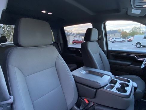 Used 2024 Chevrolet Silverado 3500 LT w/ Convenience Package image 23