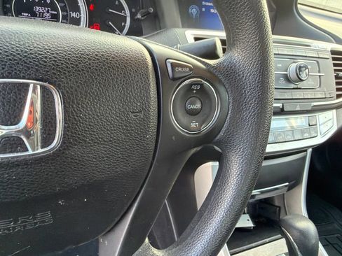 Used 2015 Honda Accord EX image 19
