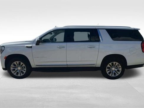 Certified 2023 GMC Yukon XL Denali image 6