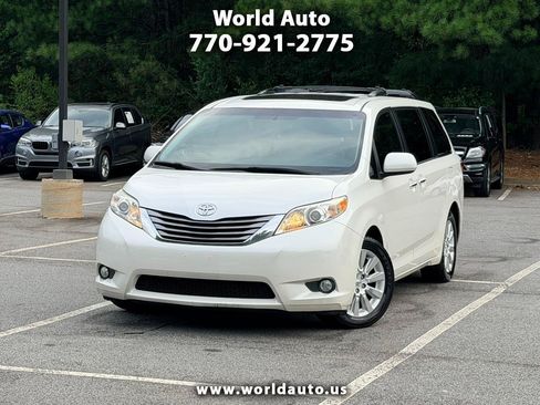 Used 2015 Toyota Sienna XLE w/ XLE Navigation Package AWD/4WD image 1