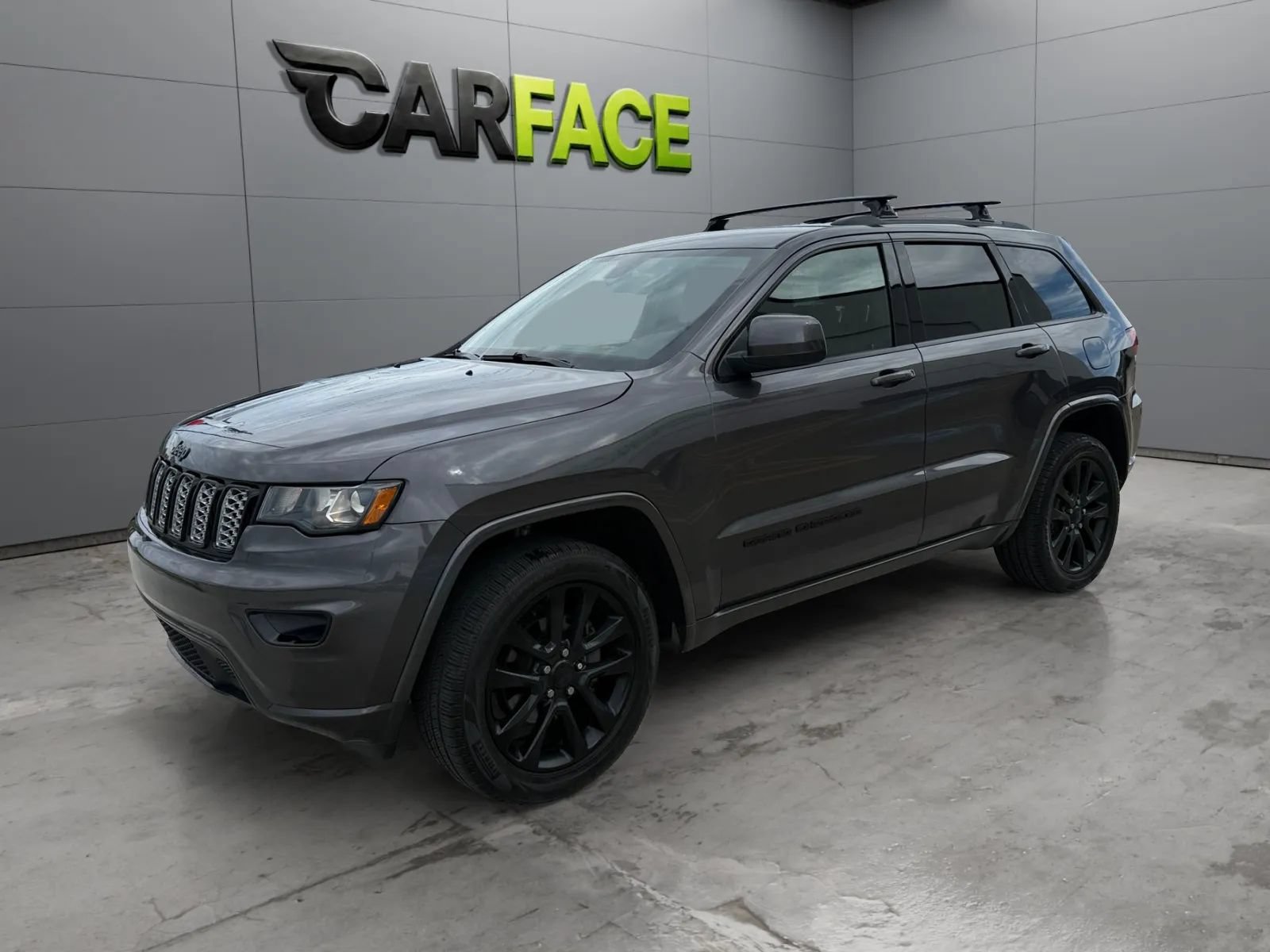 Used 2018 Jeep Grand Cherokee Altitude AWD/4WD image 6