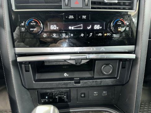 Used 2023 Nissan Armada Platinum w/ Captain's Chairs Package AWD/4WD image 17