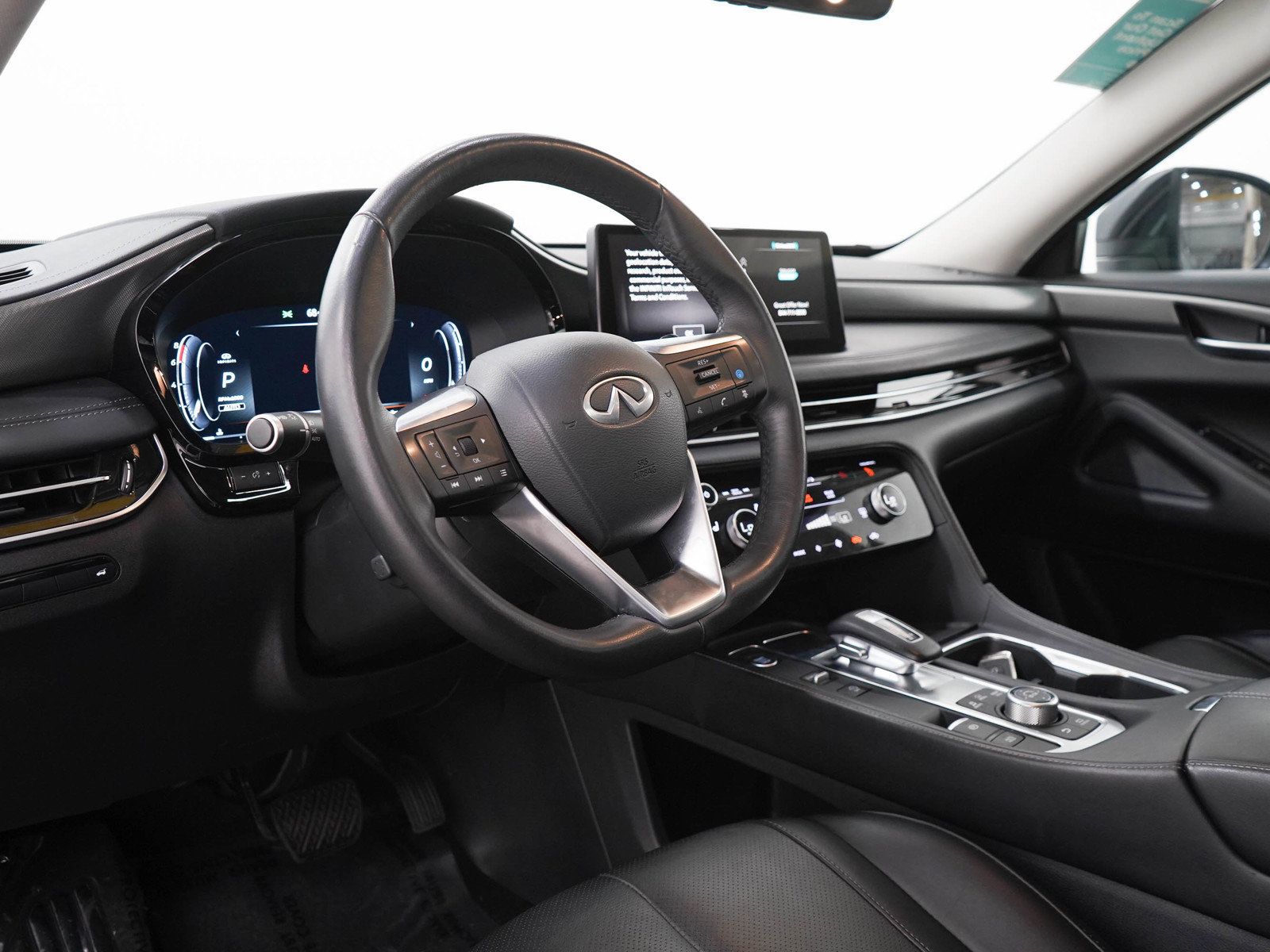 Used 2025 INFINITI QX60 Luxe AWD/4WD image 28