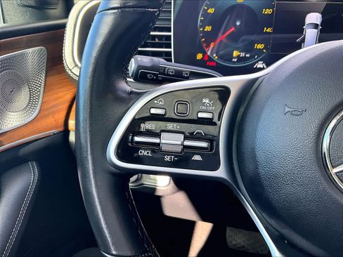 Used 2021 Mercedes-Benz GLS 450 4MATIC image 24