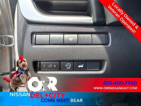 Used 2025 Nissan Rogue SV AWD/4WD image 15