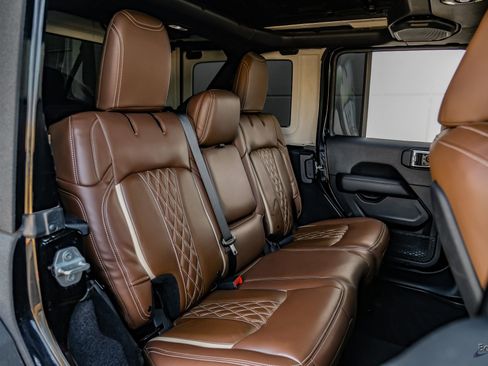 Used 2021 Jeep Wrangler Unlimited Rubicon image 93