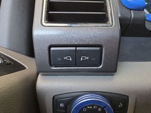Used 2019 Ford F150 XLT w/ Heavy-Duty Payload Package AWD/4WD image 14