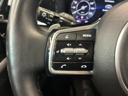 Certified 2023 Kia Sorento SX AWD/4WD image 16