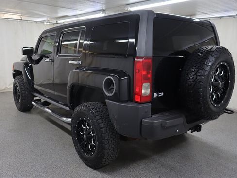 Used 2009 HUMMER H3 Luxury AWD/4WD image 5