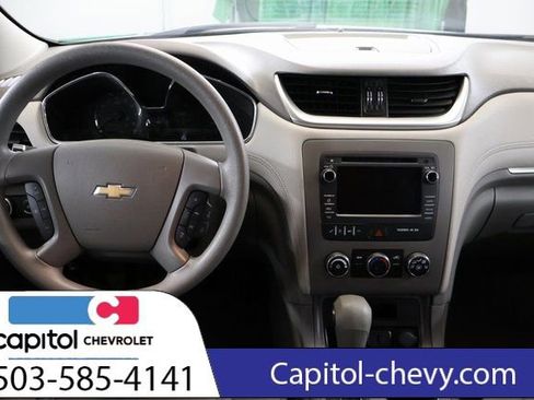 Used 2017 Chevrolet Traverse LS FWD image 14