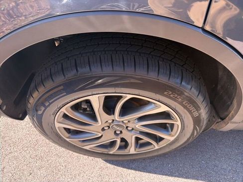 Used 2022 Lincoln Corsair AWD w/ Equipment Group 101A image 13