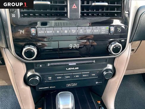 Used 2023 Lexus GX 460 Premium AWD/4WD image 32