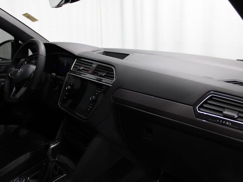 Used 2024 Volkswagen Tiguan SE R-Line AWD/4WD image 26