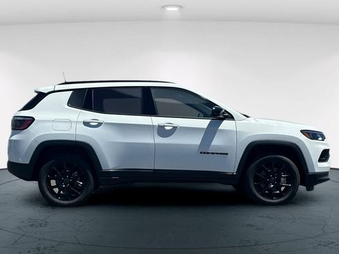 New 2026 Jeep Compass Latitude AWD/4WD image 6