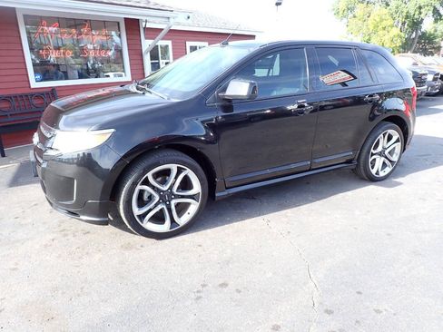 Used 2011 Ford Edge Sport w/ Driver Entry Pkg AWD/4WD image 3