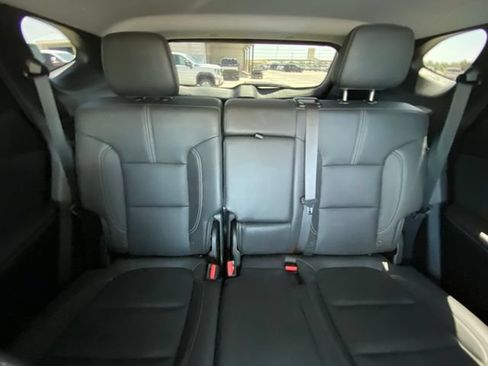 Used 2024 Chevrolet Blazer LT w/ Sound & Technology Package FWD image 13