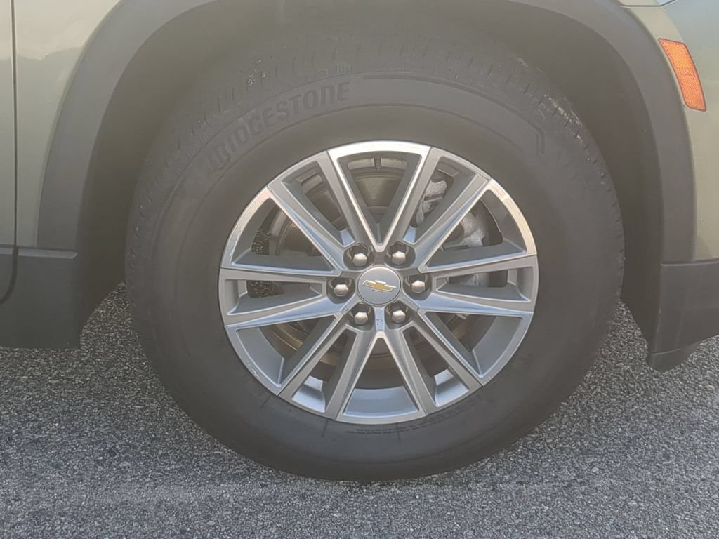 Used 2022 Chevrolet Traverse LT w/ LPO, Floor Liner Package AWD/4WD image 15
