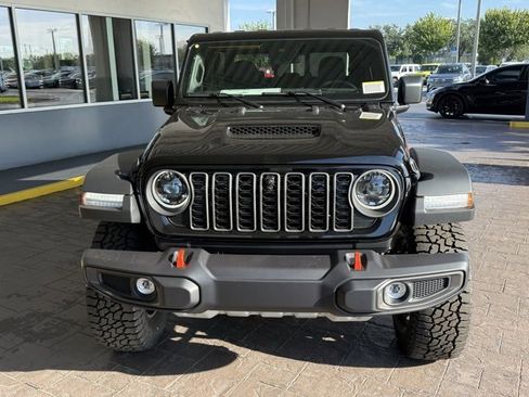 New 2025 Jeep Gladiator Mojave w/ Convenience Group image 2