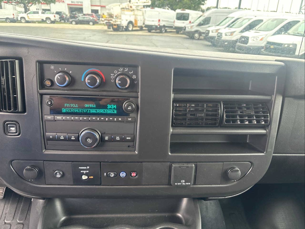 Used 2025 Chevrolet Express 2500 w/ Driver Convenience Package RWD image 18