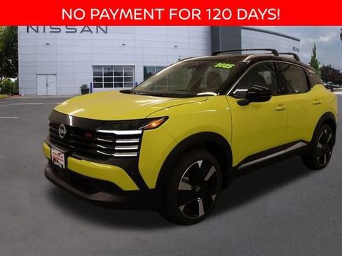 New 2025 Nissan Kicks SR w/ SR Premium Package image 4