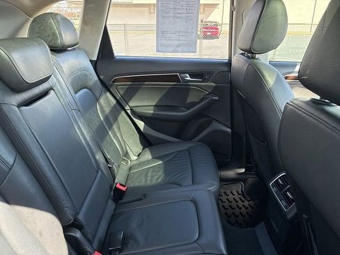 Used 2016 Audi Q5 2.0T Premium image 14