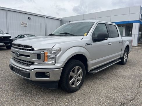 Used 2019 Ford F150 XLT w/ Equipment Group 302A Luxury image 2