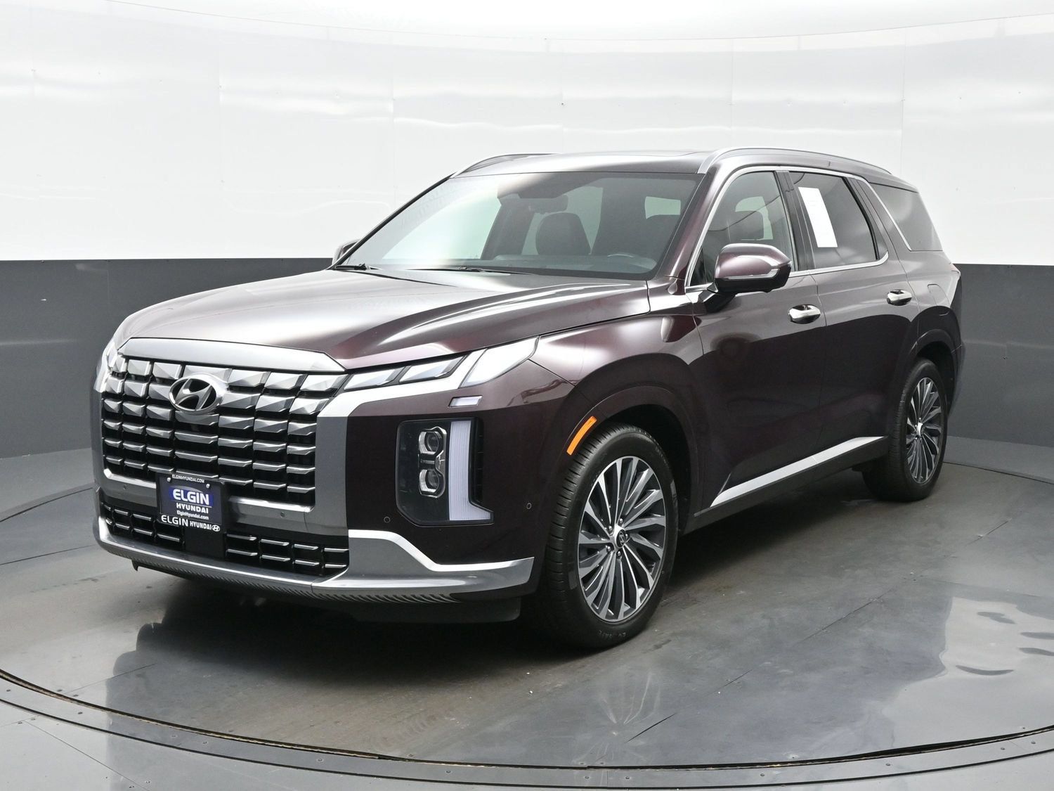 Certified 2024 Hyundai Palisade Calligraphy AWD/4WD image 2