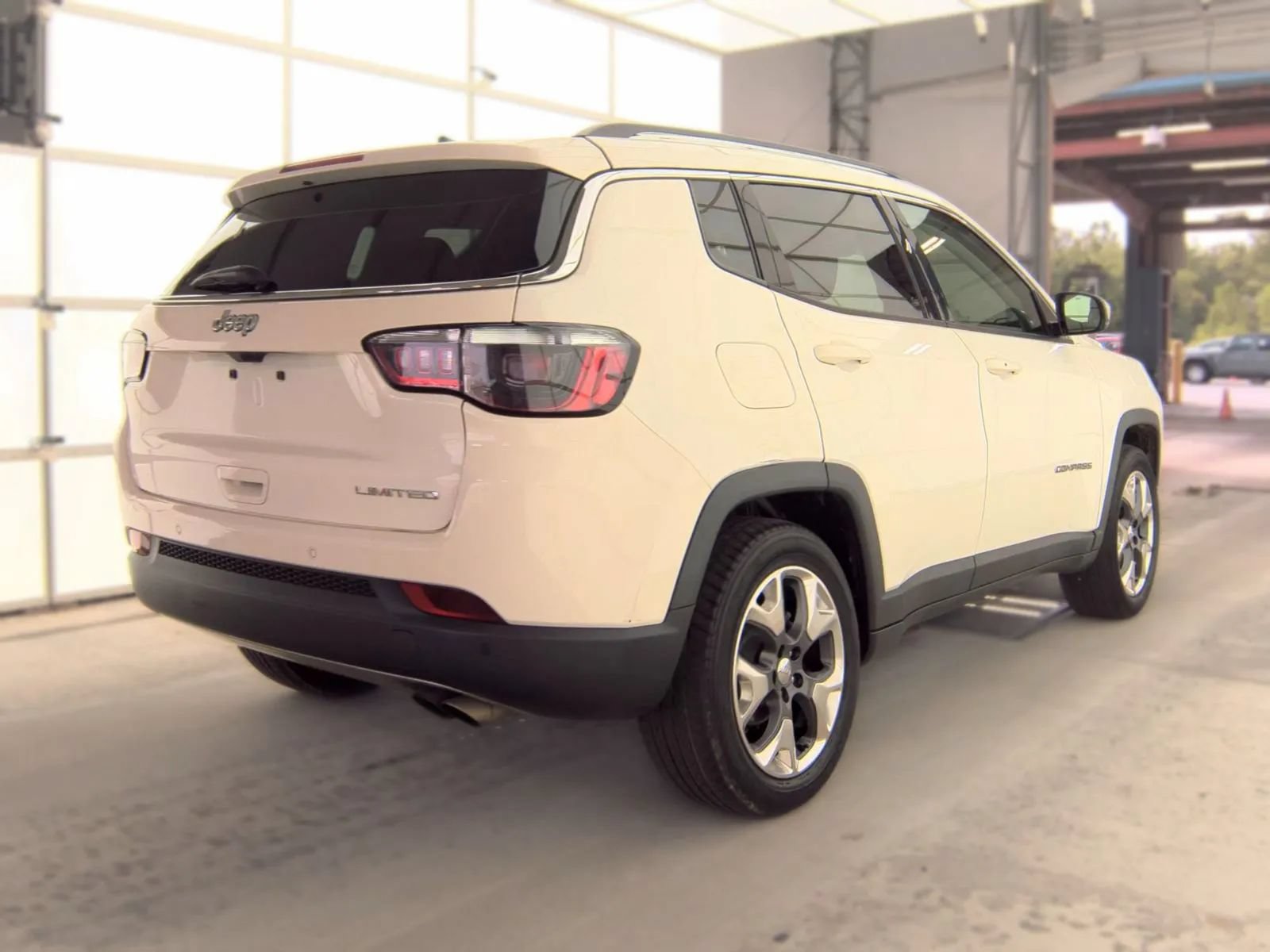 Used 2021 Jeep Compass Limited FWD image 5