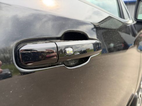 Used 2023 Chevrolet Silverado 1500 LT w/ Protection Package AWD/4WD image 22