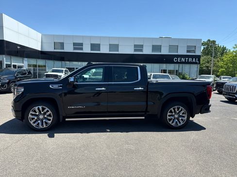 Used 2023 GMC Sierra 1500 Denali w/ Denali Reserve Package AWD/4WD image 2