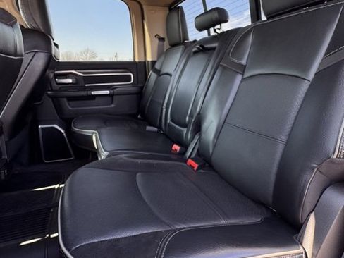 Used 2019 RAM 2500 Laramie image 12