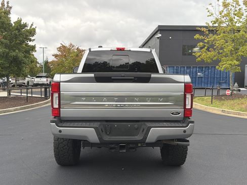 Used 2022 Ford F350 Platinum w/ FX4 Off-Road Package AWD/4WD image 16