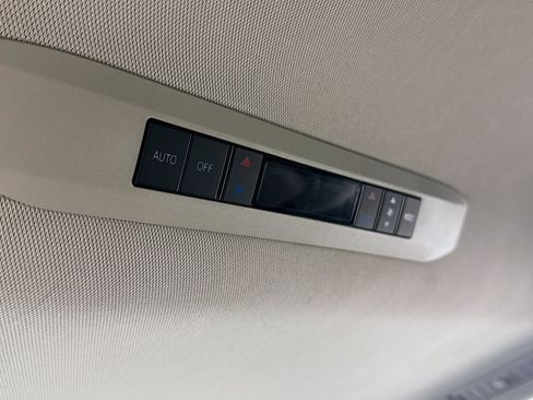 Certified 2022 Toyota Sienna XLE FWD image 20