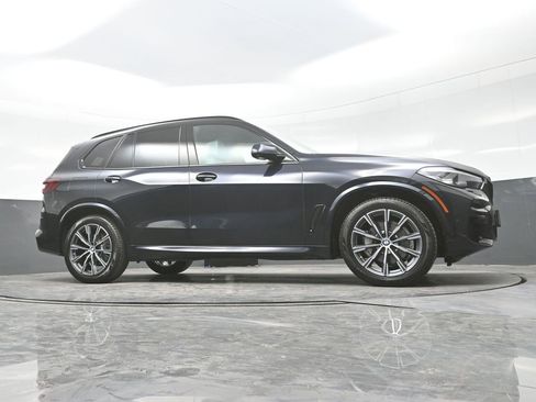 Used 2023 BMW X5 xDrive40i w/ M Sport Package AWD/4WD image 27