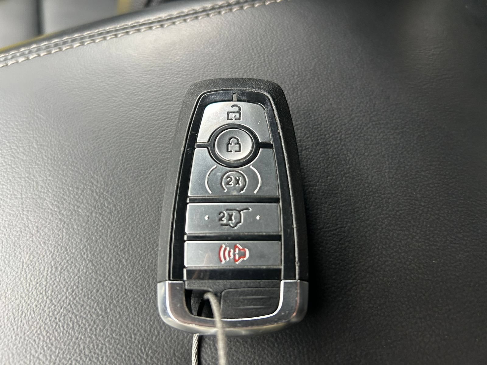 Used 2024 Ford Explorer Limited RWD image 27