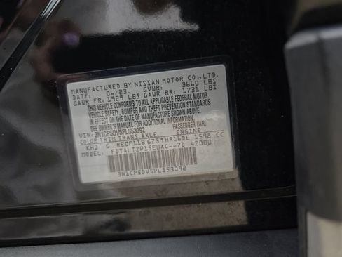 Used 2023 Nissan Kicks SR w/ Interior Electronics Package FWD image 32